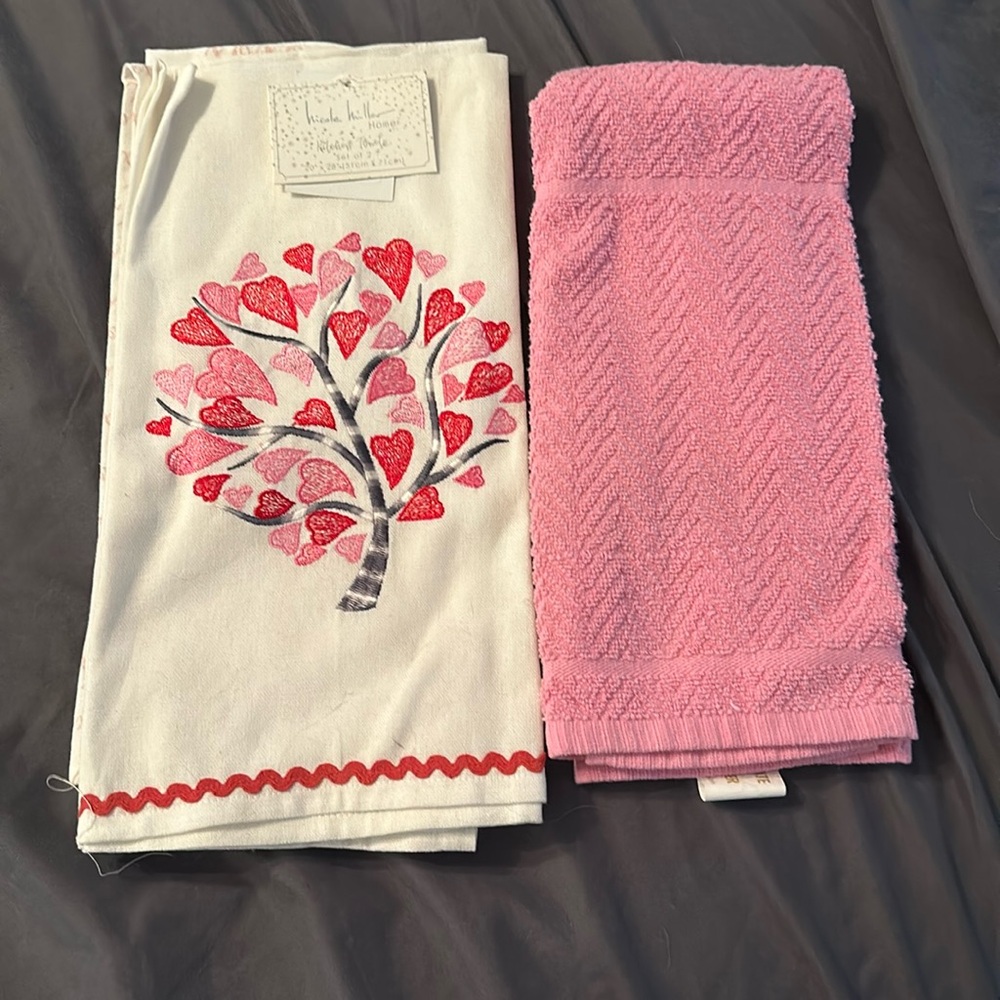 Valentines/Pink Hand Towels